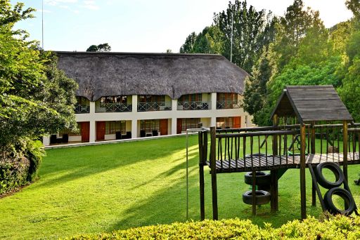 Champagne Castle Hotel 8