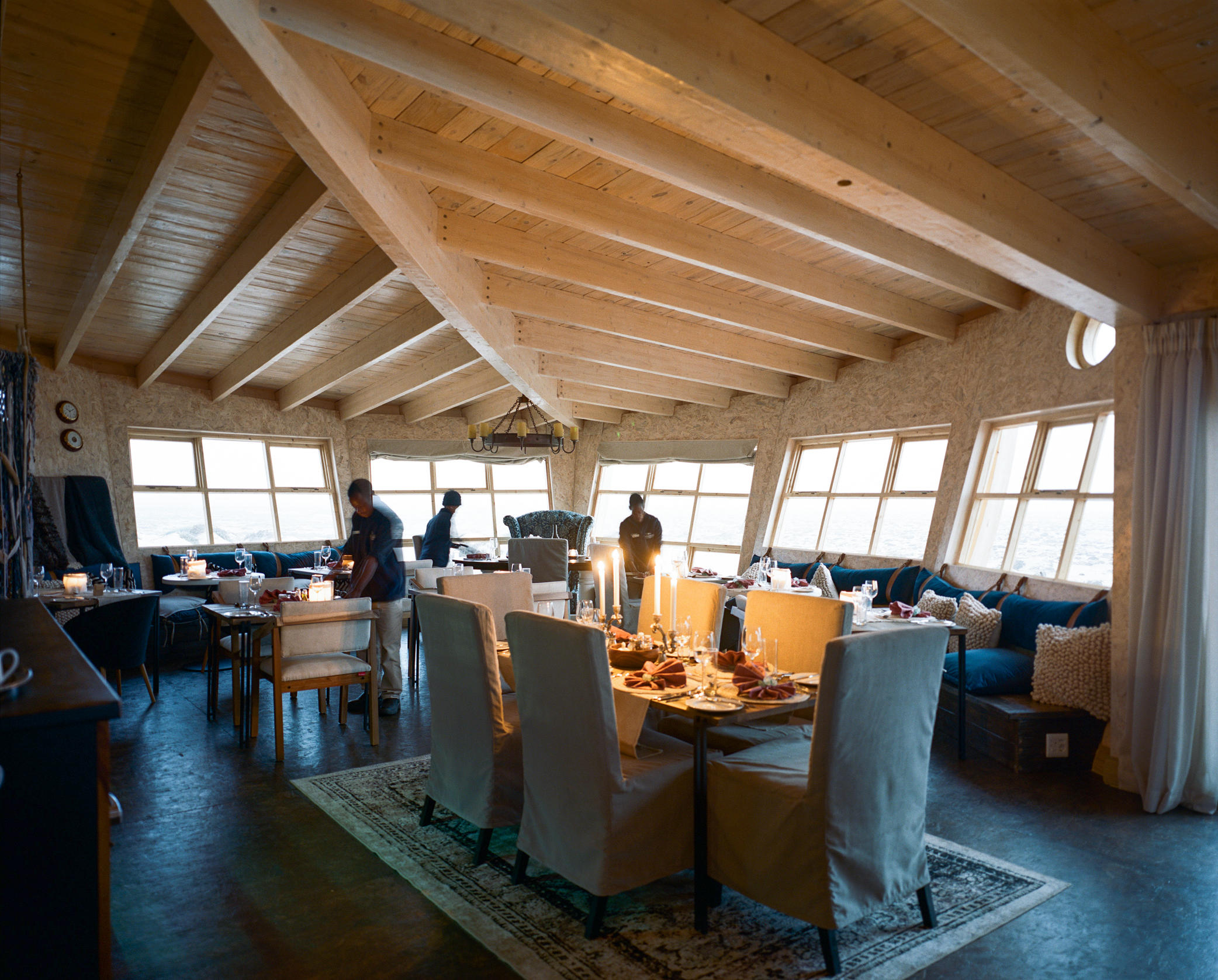 Shipwreck Lodge 2