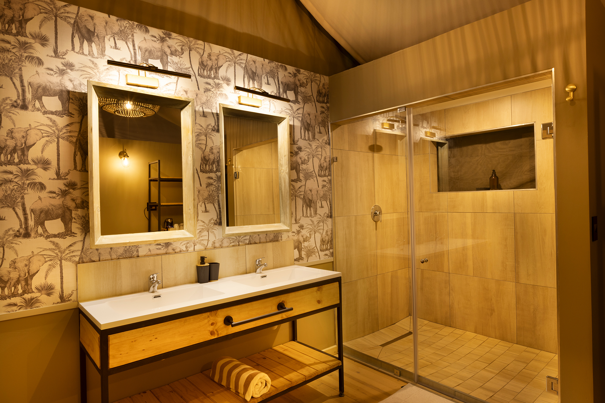 Elephant Walk Tented Camp 3
