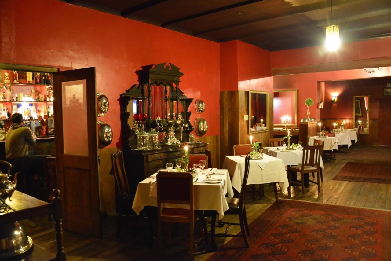 Die Tuishuise and Victoria Manor 2