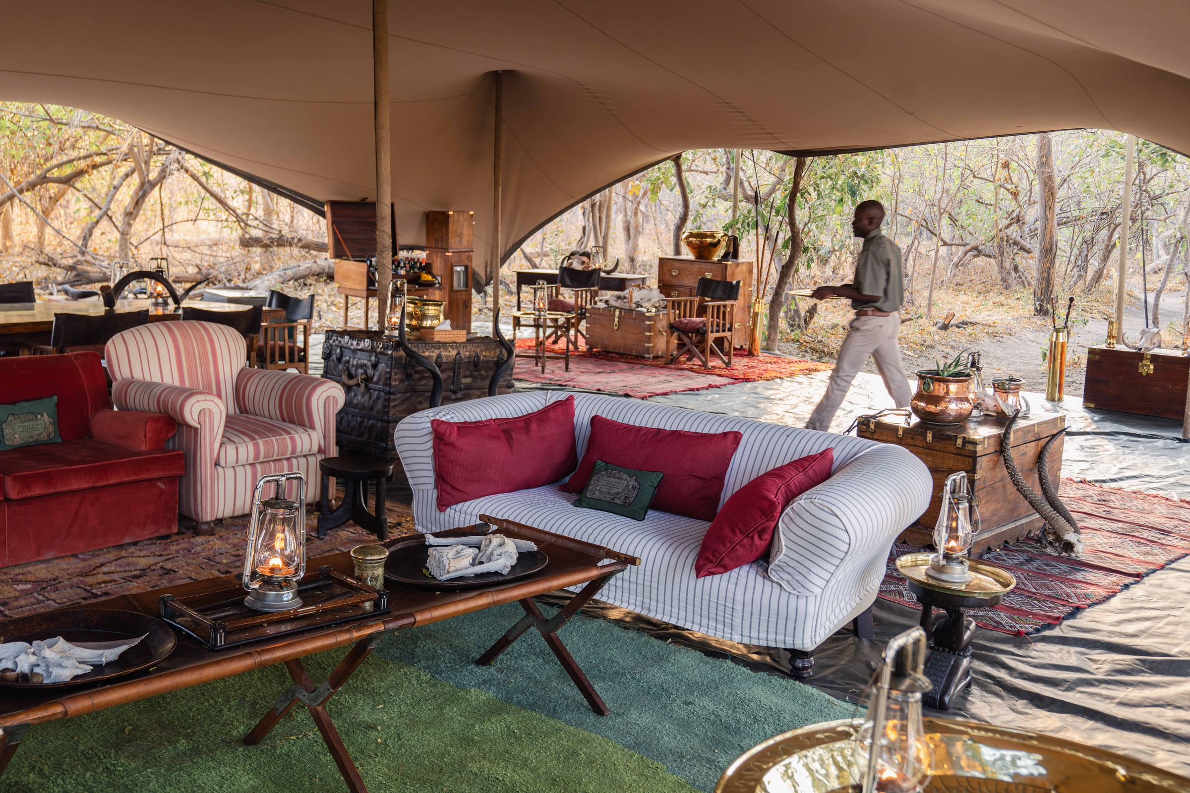 Expeditions Camp 8