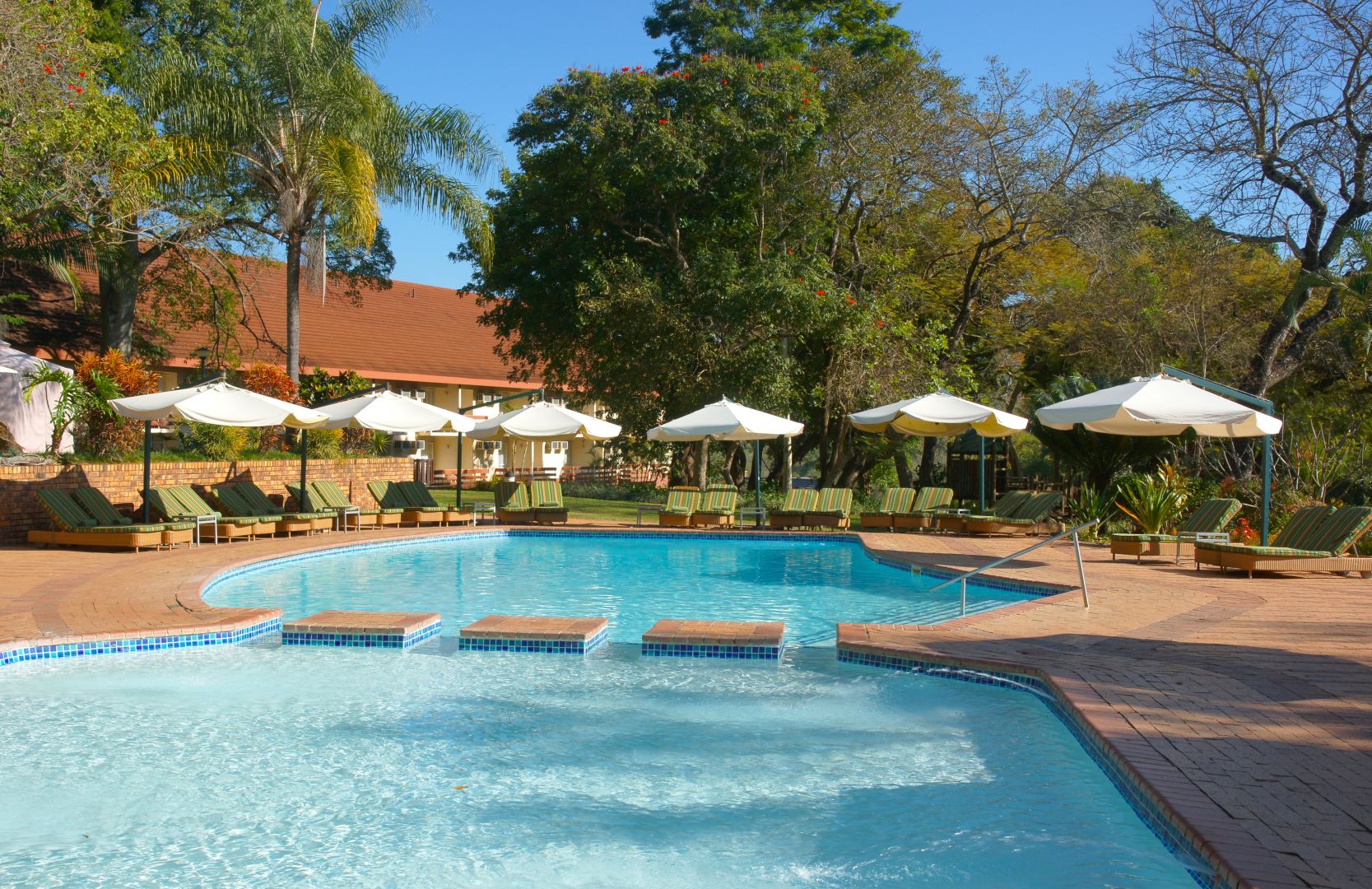 Sabi River Sun Resort 4