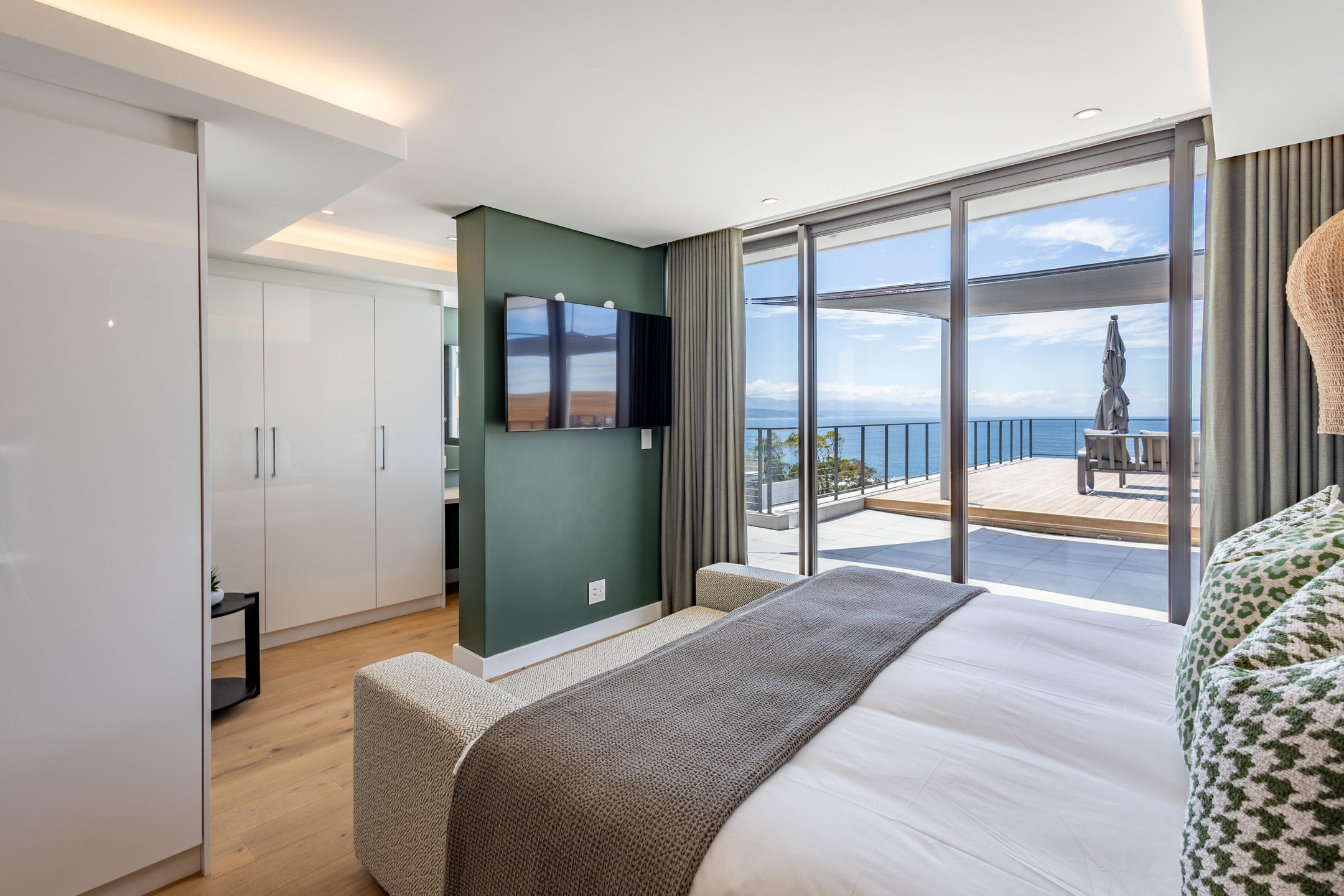 Plett Quarter Hotel & Apartments 3