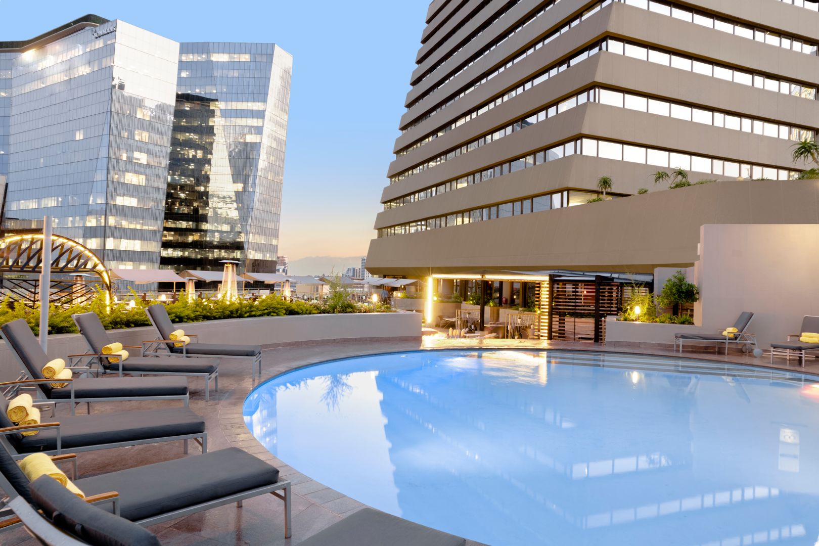 Sandton Sun 3