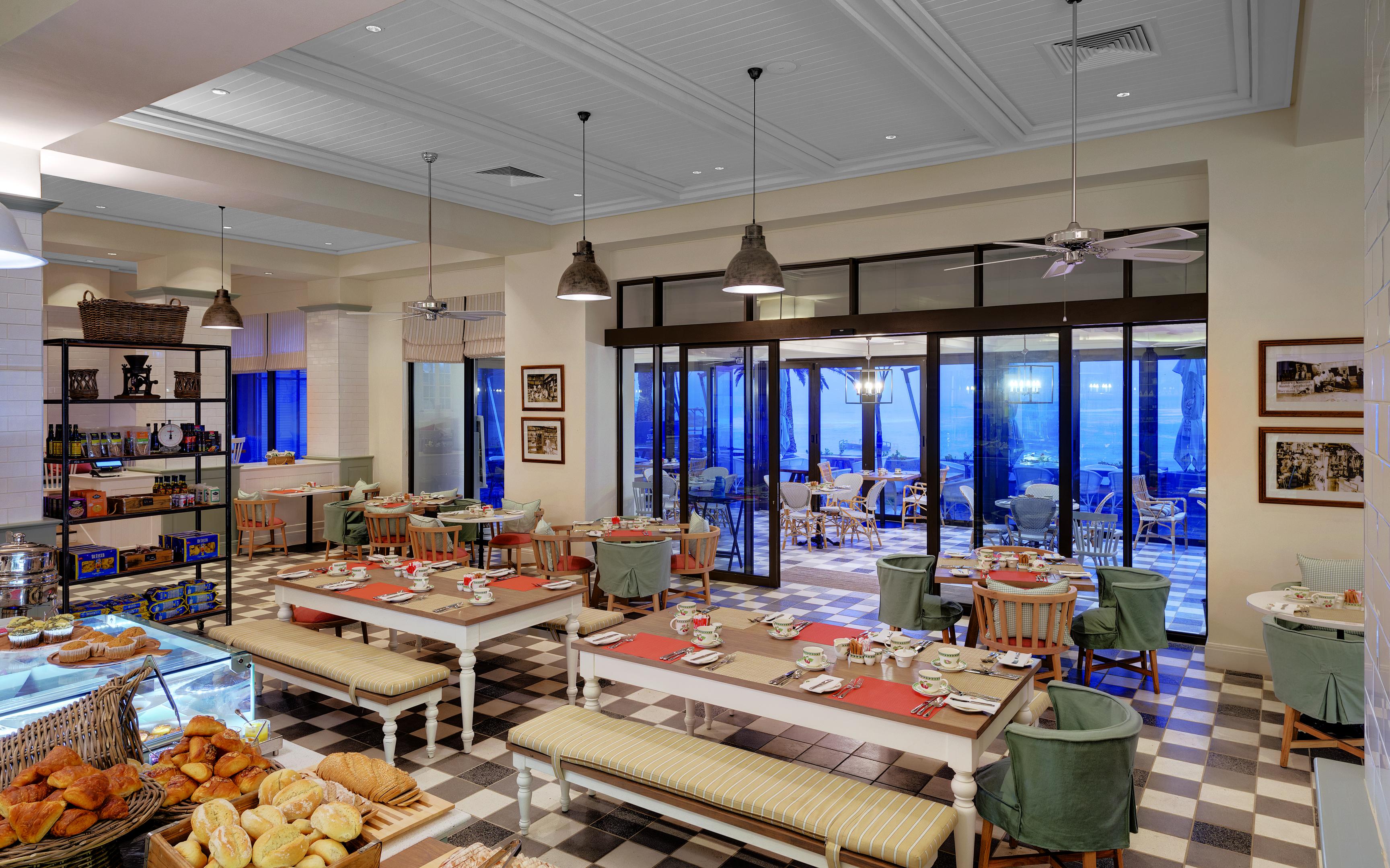 The Strand Hotel 5