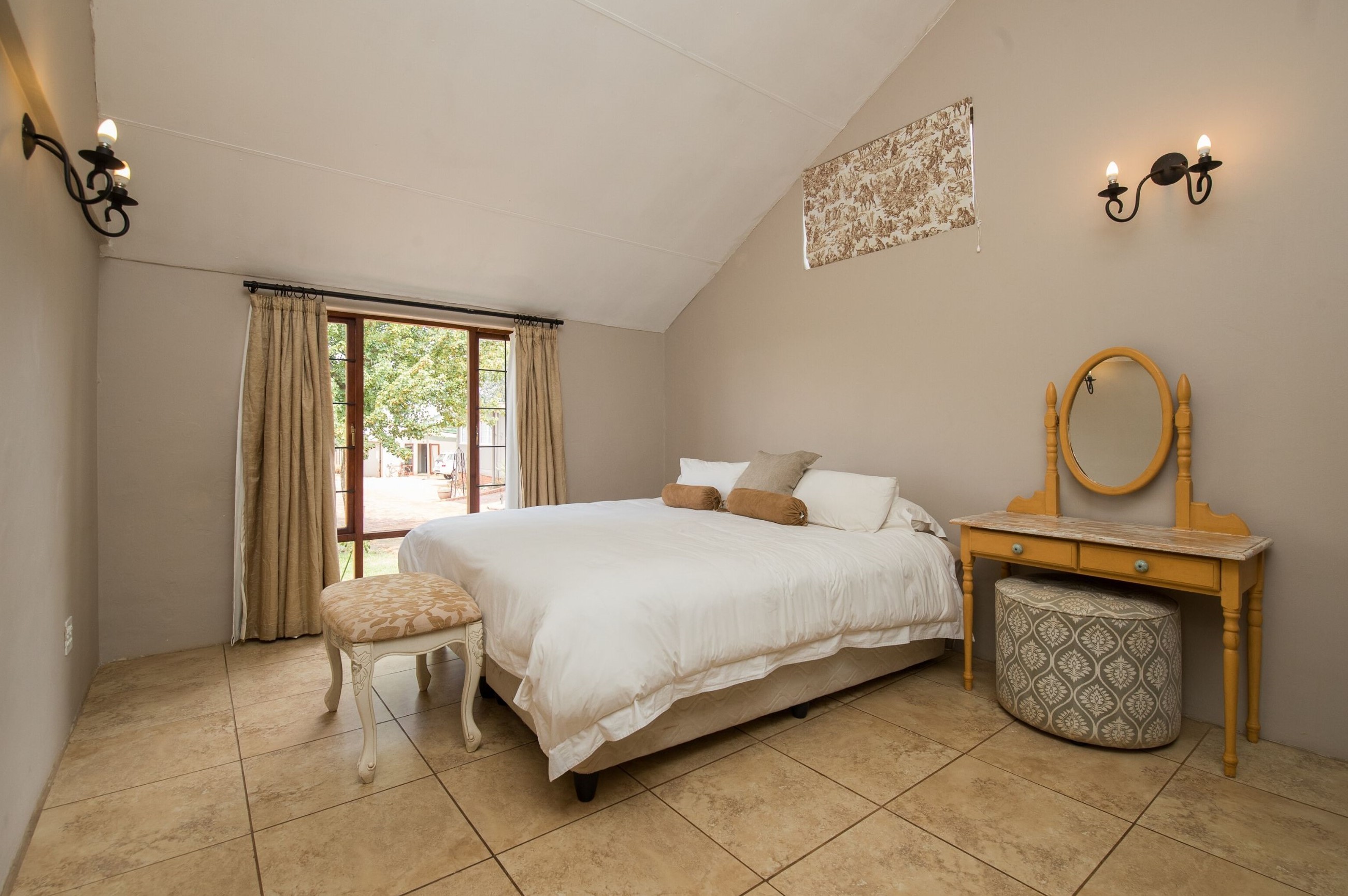 Three Thymes Inn 4