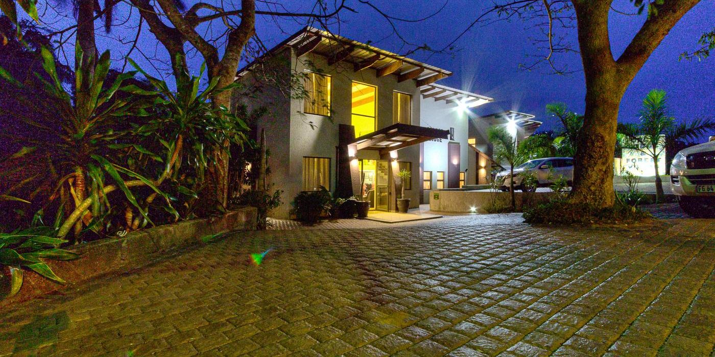 Forest Lodge and Forest Villas