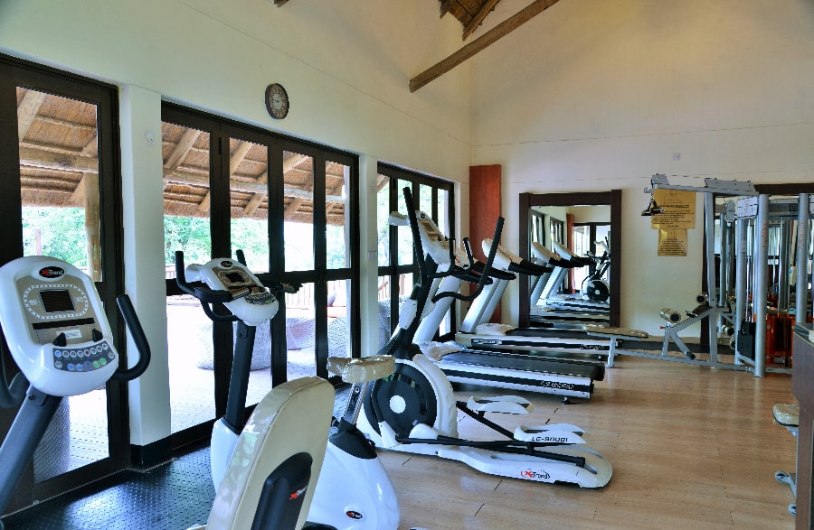 Cresta Mowana Safari Resort & Spa