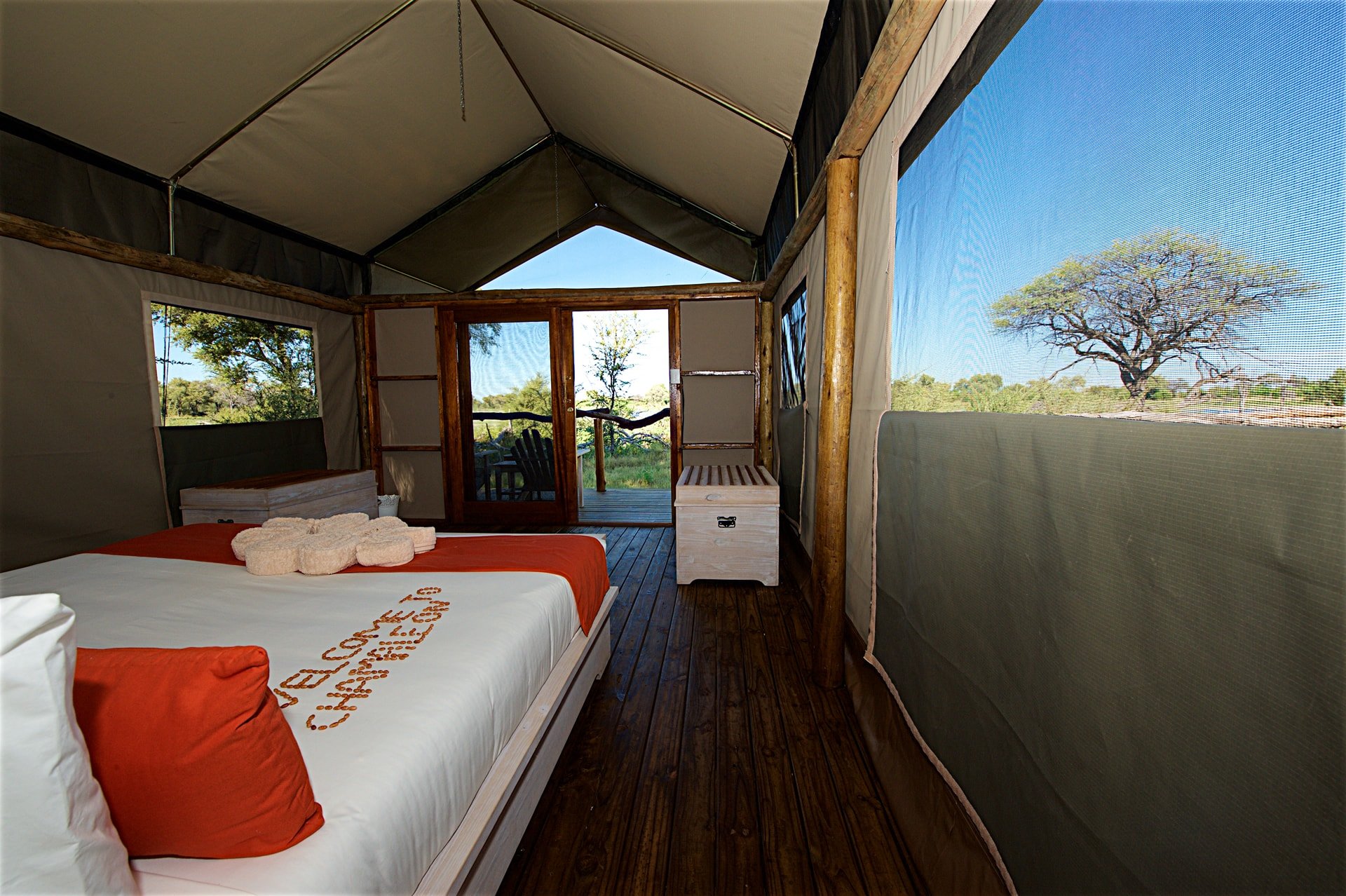 Gomoti River Lodge