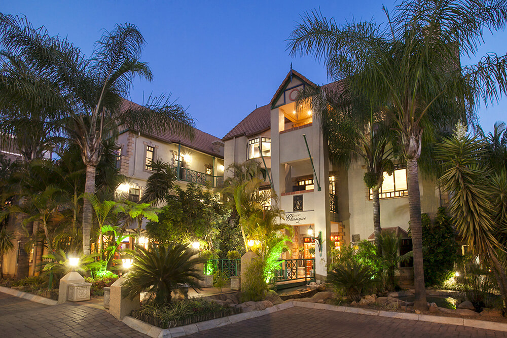 Court Classique Suite Hotel 3