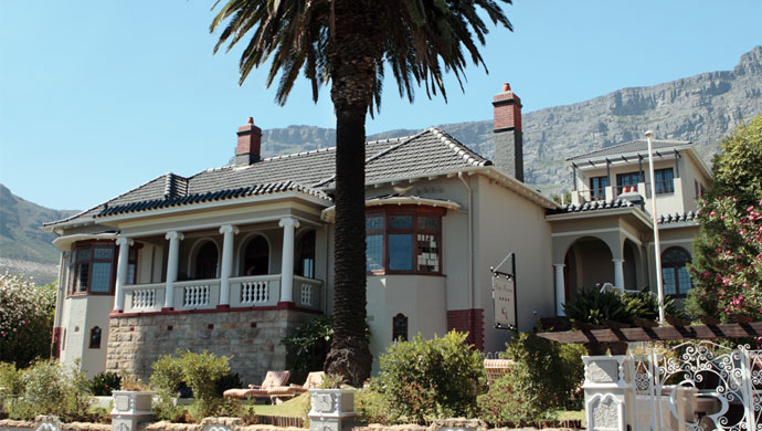 Cape Riviera Guesthouse 3