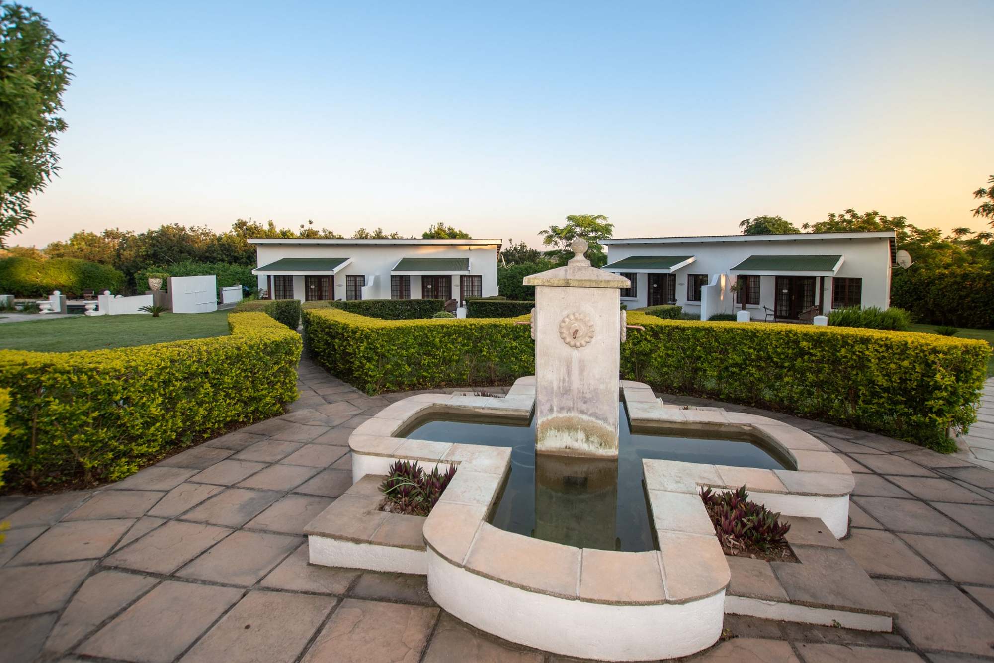 Nut Grove Boutique Hotel 4