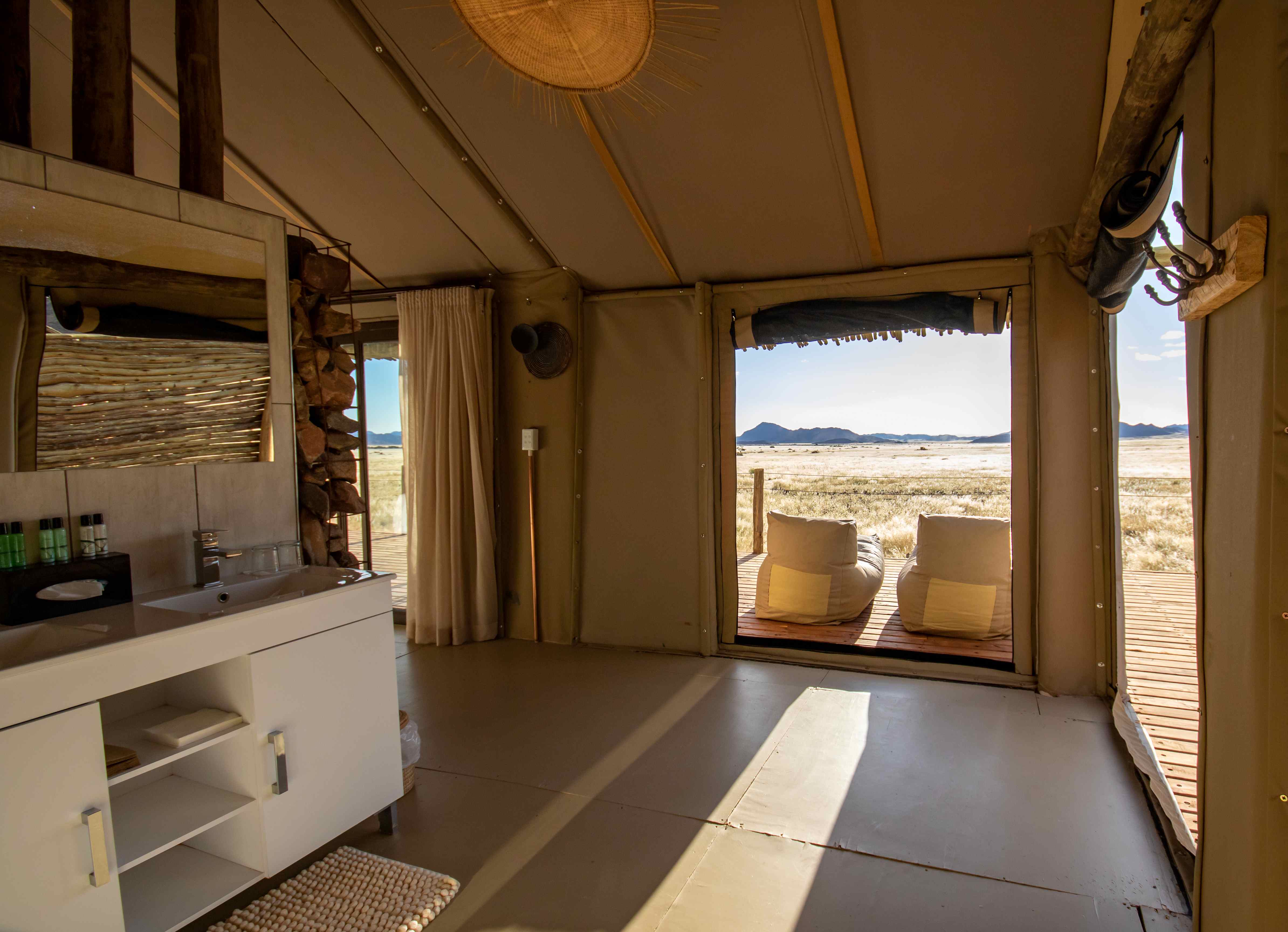 The Elegant Desert Camp 4