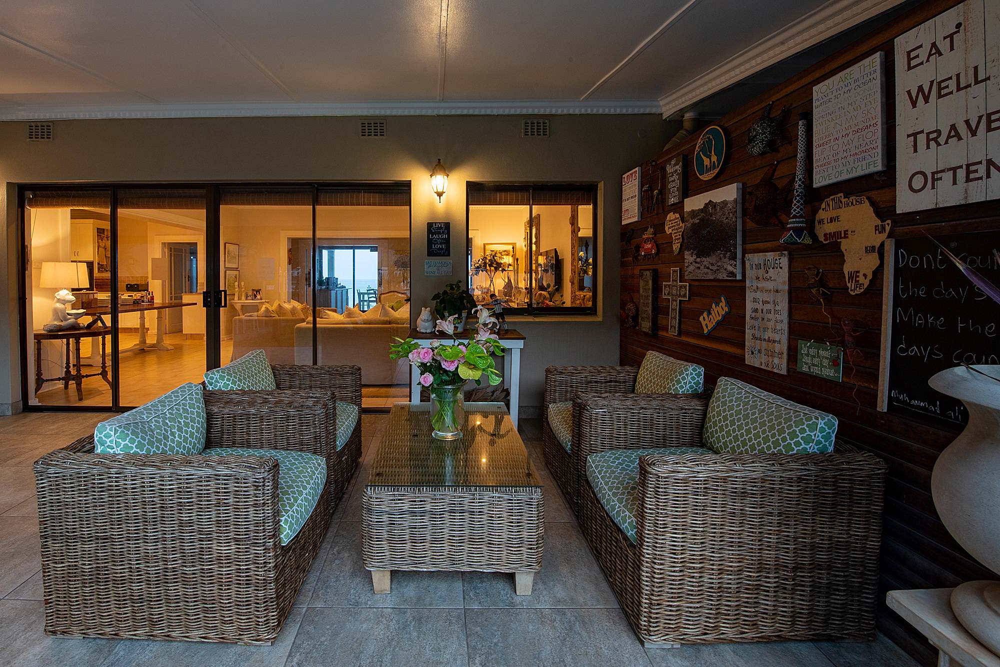 Fairlight Beach House 8
