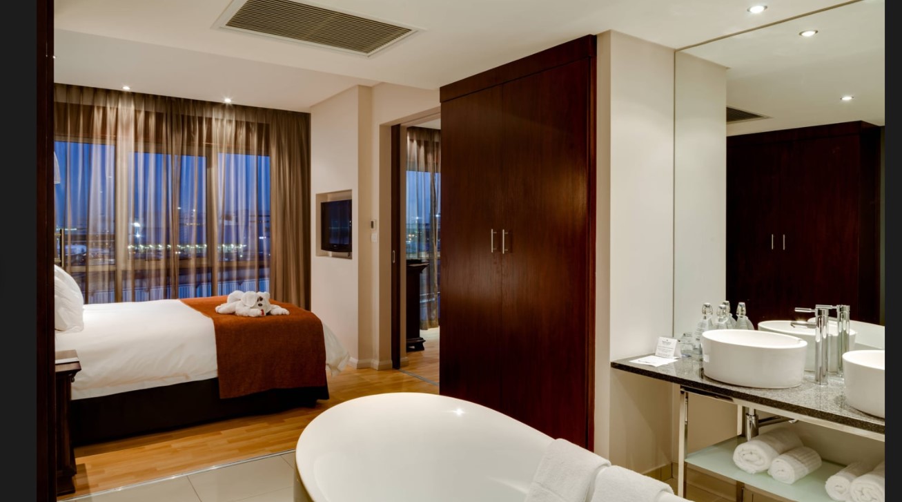 Protea Hotel by Marriott O. R. Tambo Airport 3