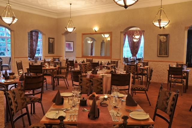 Cathedral Peak Hotel 2