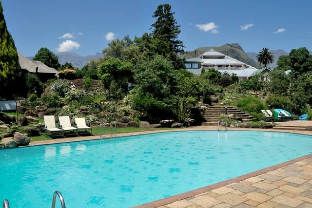 Cathedral Peak Hotel 3