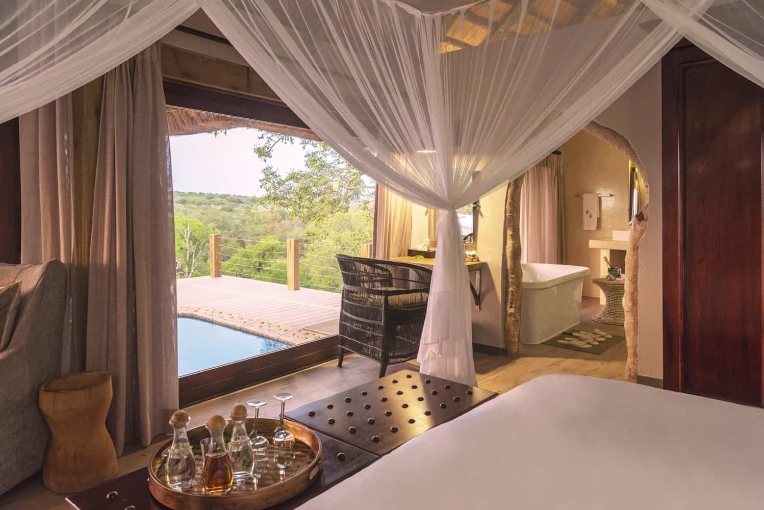 <p>Suites are glass fronted with superb views</p>