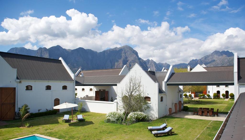 Zorgvliet Wines Country Lodge 2