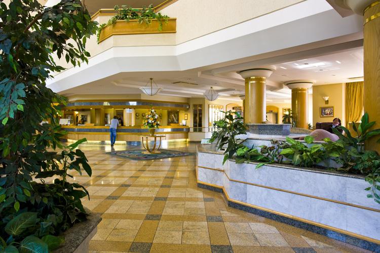 Safari Court Hotel 2