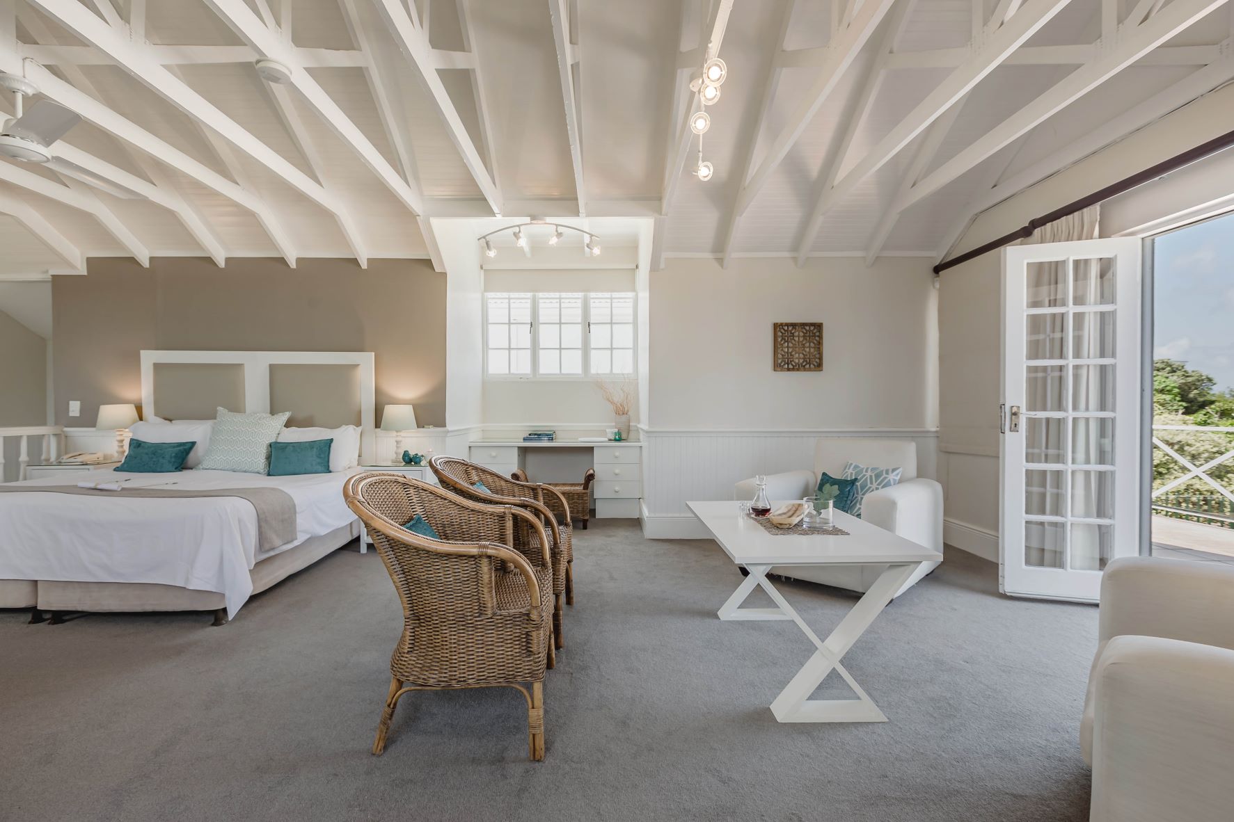 The Robberg Beach Lodge 6