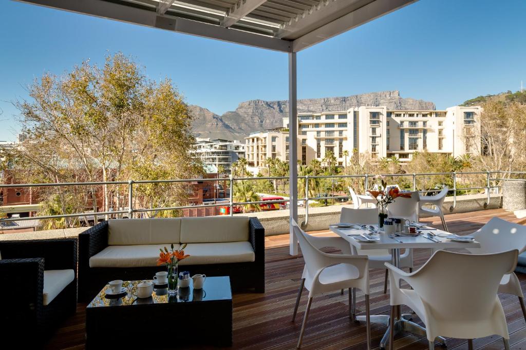 Protea Hotel Cape Town Waterfront Breakwater Lodge 2