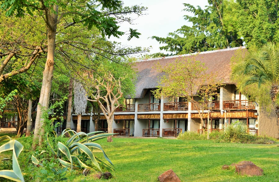 Cresta Mowana Safari Resort & Spa