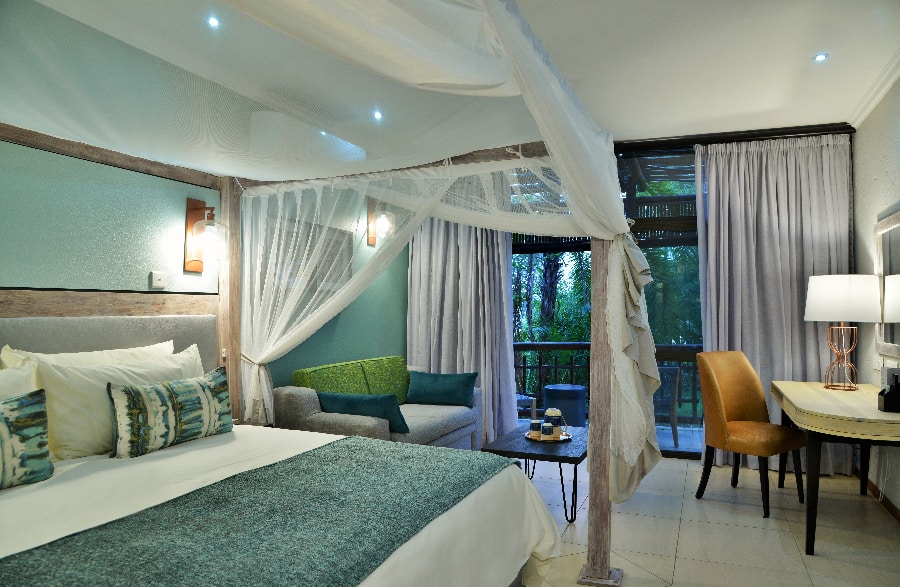 Cresta Mowana Safari Resort & Spa