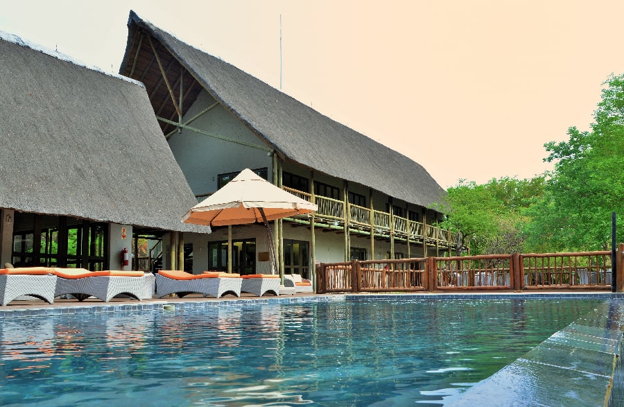 Cresta Mowana Safari Resort & Spa