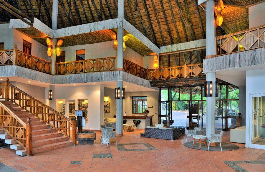 Cresta Mowana Safari Resort & Spa