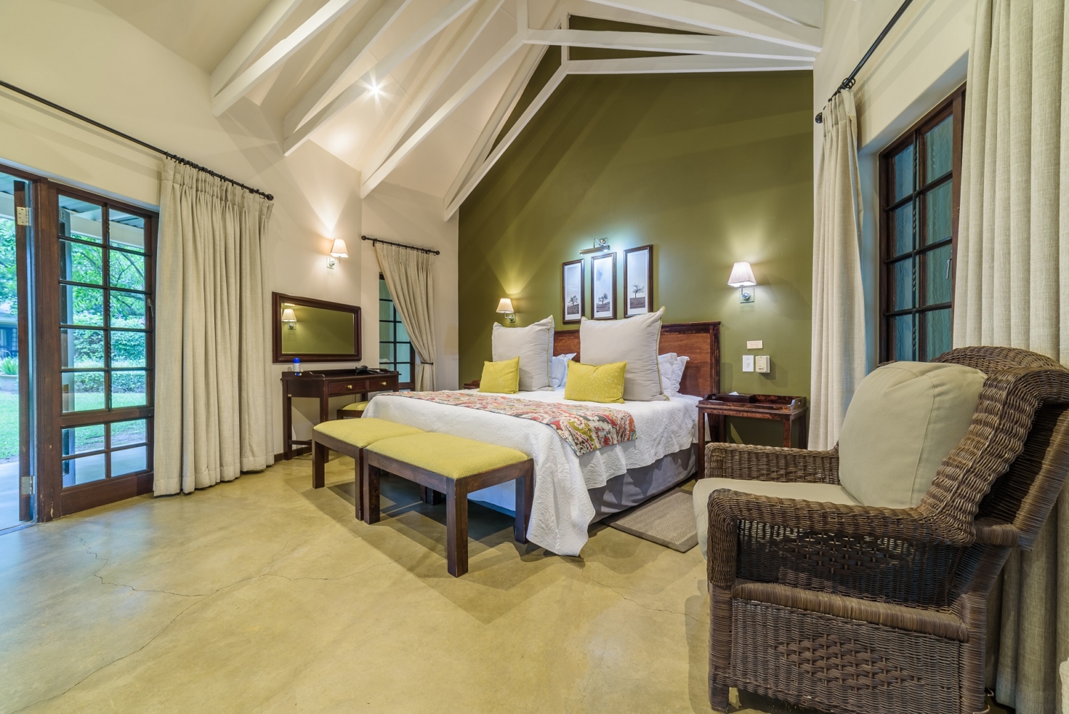Perry's Bridge Hollow Boutique Hotel 4