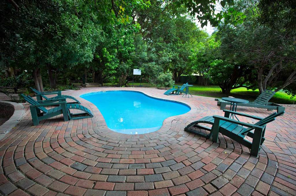 Island Safari Lodge