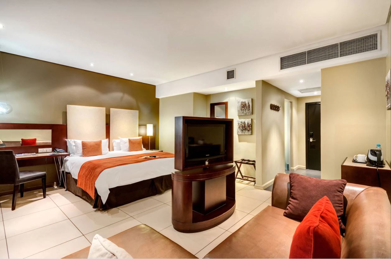 Protea Hotel by Marriott Transit O.R. Tambo Airport 2