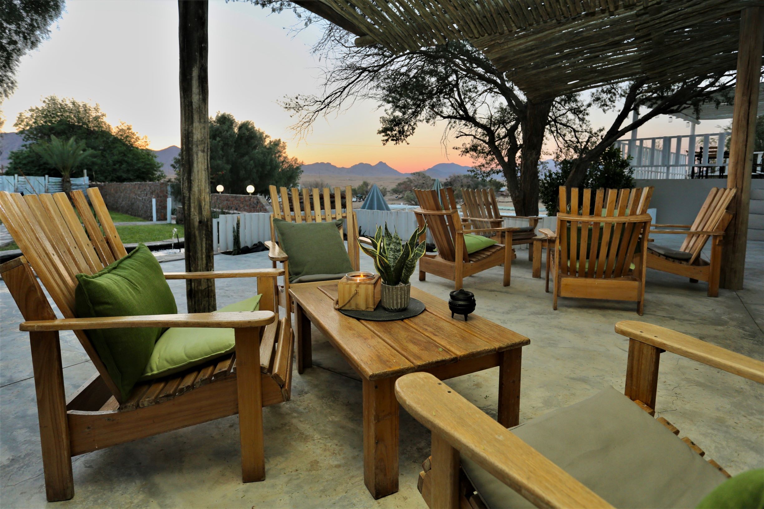 The Elegant Desert Lodge 2