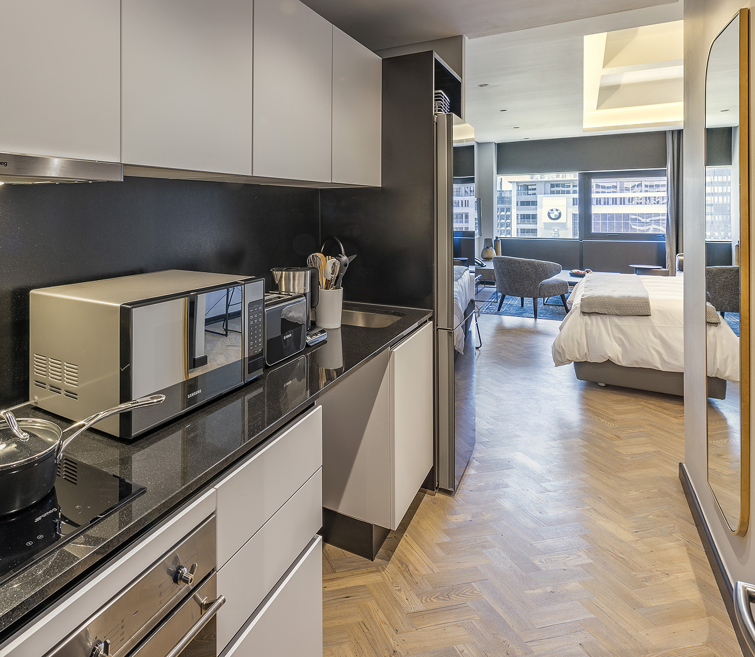 The Onyx Hotel 6