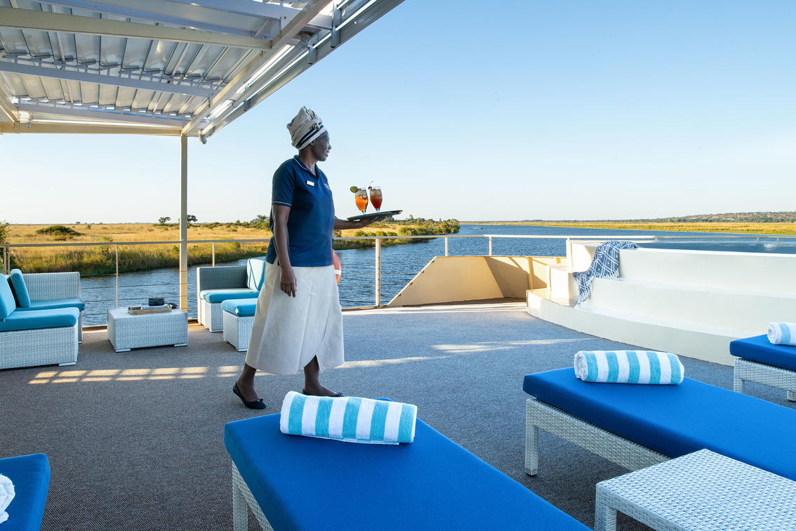 Zambezi Queen by Mantis