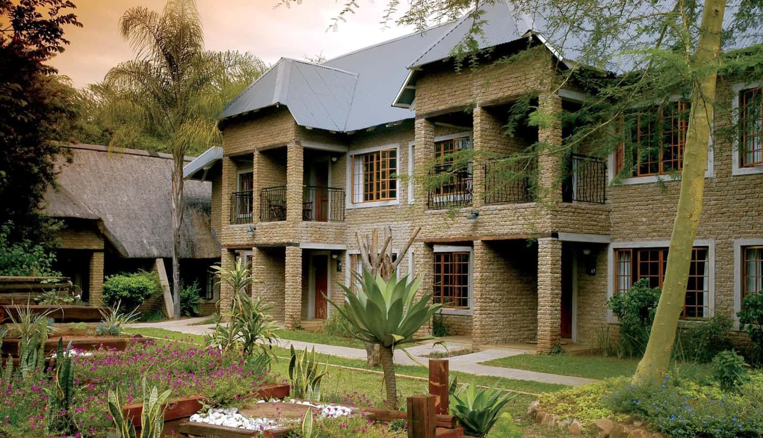 Hippo Hollow Country Estate 3