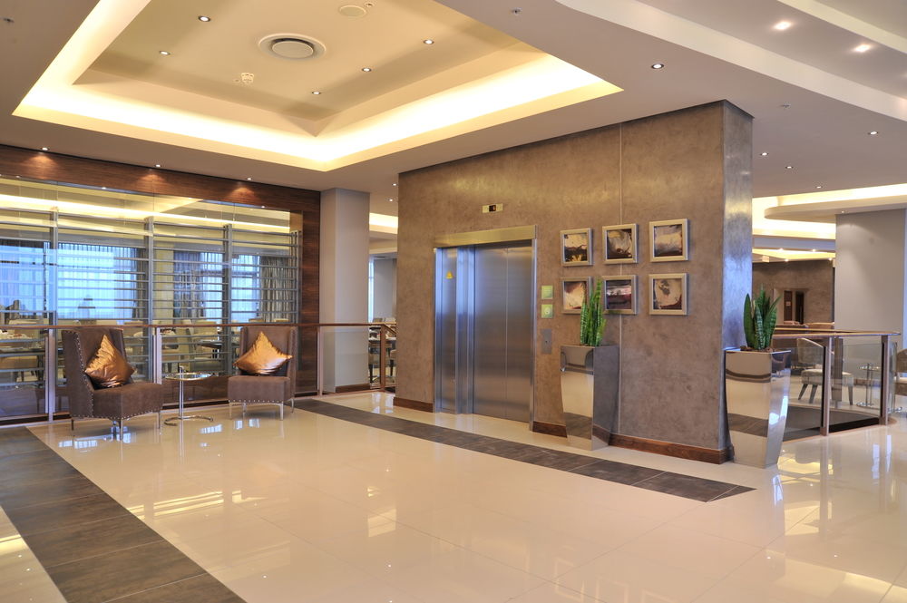 Holiday Inn Johannesburg-Rosebank 2
