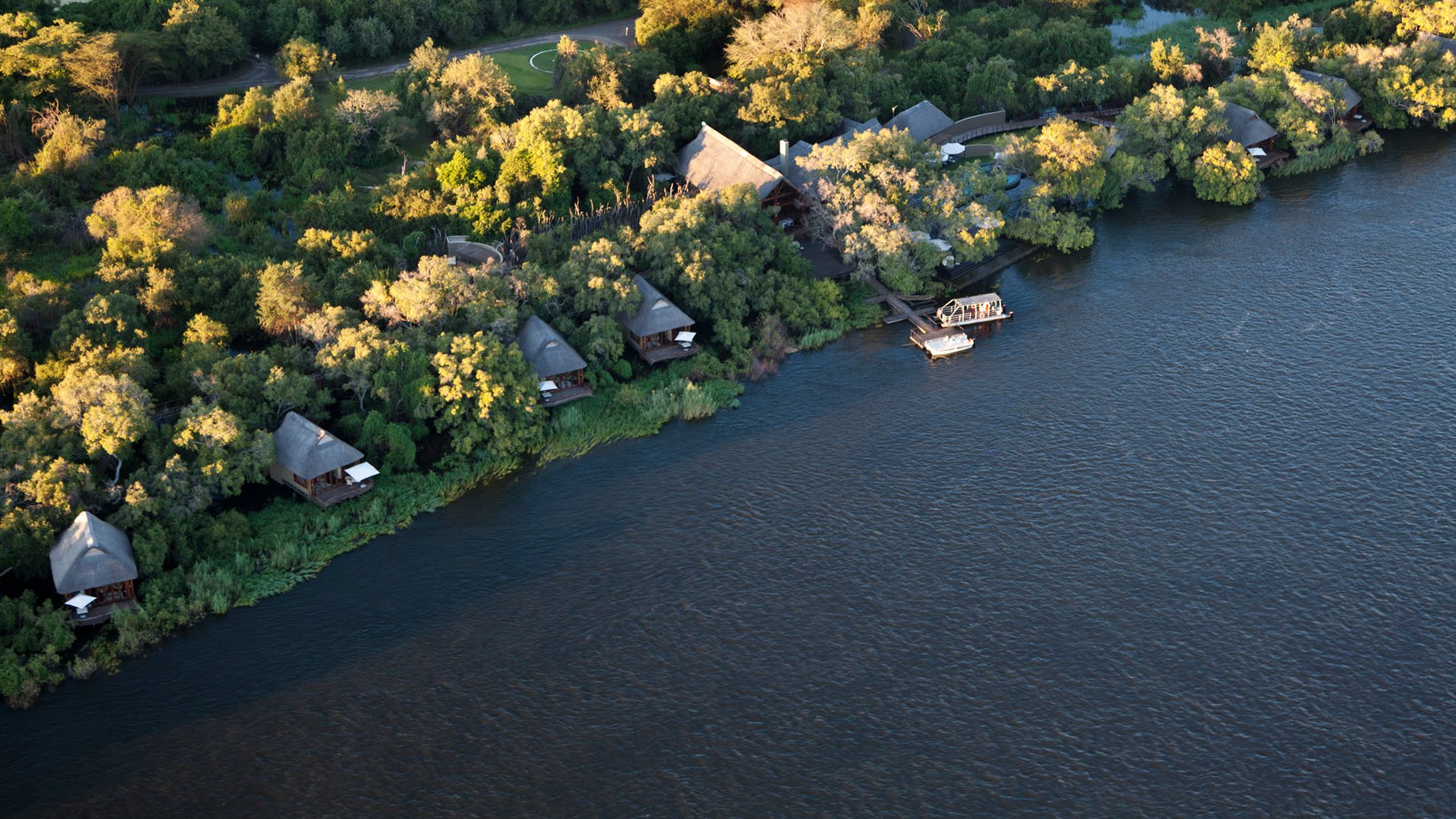 Royal Chundu River Lodge