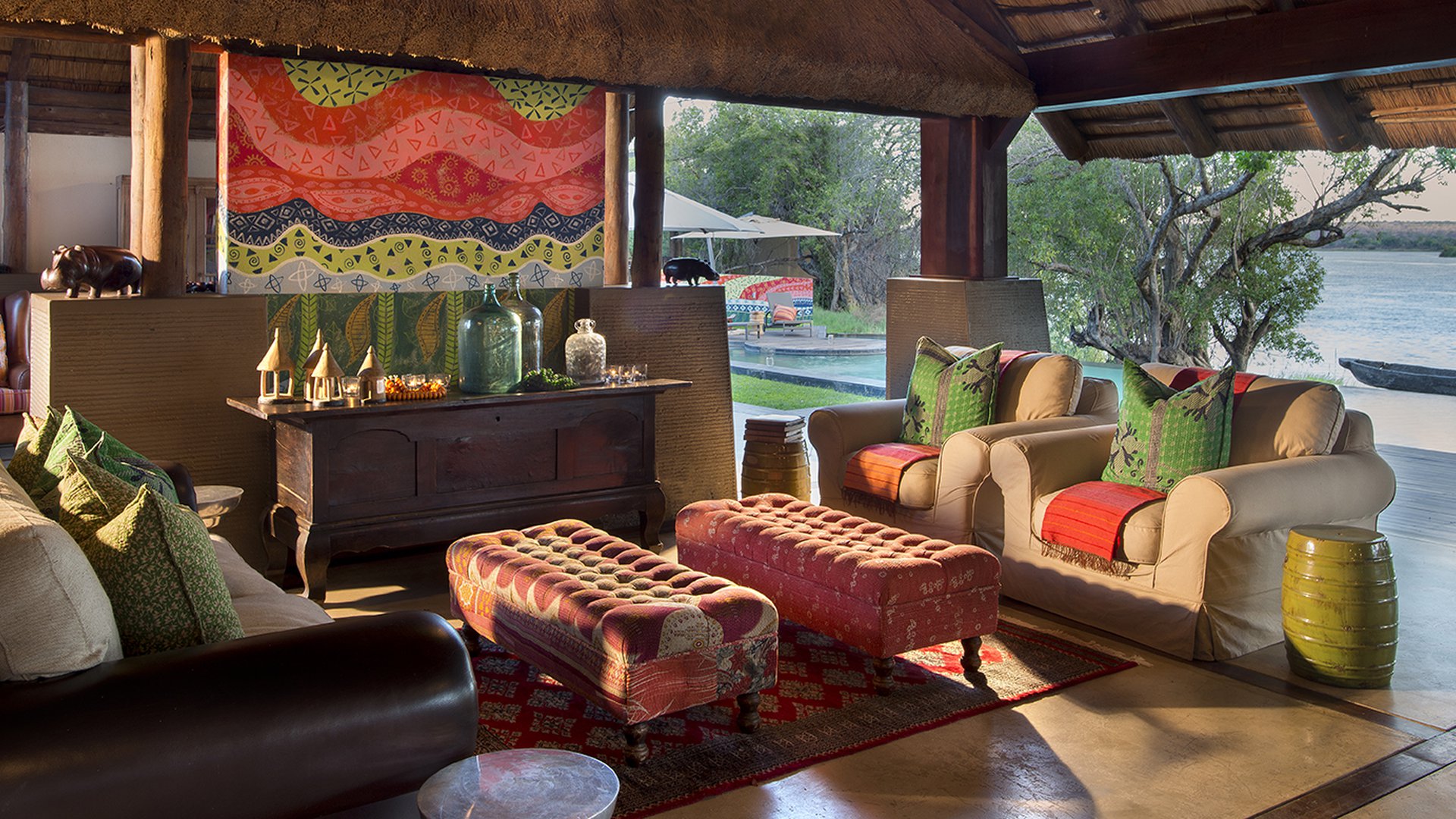 Royal Chundu River Lodge