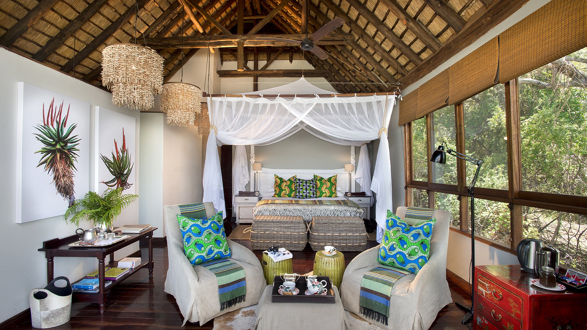 Royal Chundu River Lodge